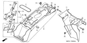 XL1000V Заднее крыло