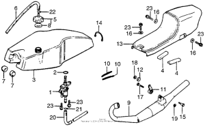 MT125 Fuel tank + seat + muffler