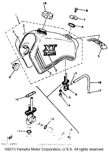 XT125J Топливный бак