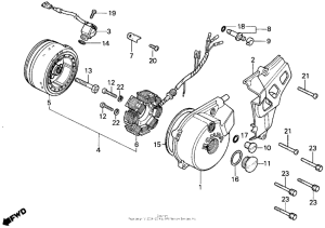 TLR200 Крышка картера левая