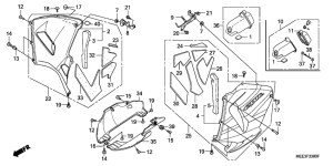  Нижний обтекатель