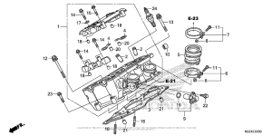 ST1300P (ABS) Правая головка цилиндров