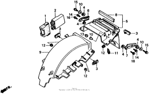  Задний бампер