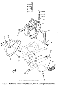 XS400SG Боковые обтекатели