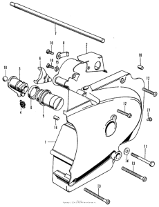  Крышка картера левая