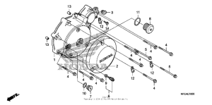 VT750C2B Крышка картера левая