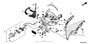 VT1300CX (ABS) Taillight + license light (3)