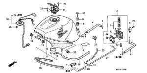 CBR1100XX Топливный бак 97-98
