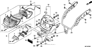 VT1300CS Taillight + license light (2)