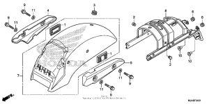VT750C2B Заднее крыло