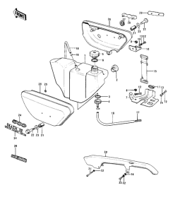 KH500 Side covers / oil tank / chain cover