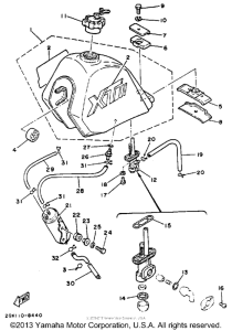 XT350B Топливный бак