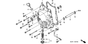 NES150 Крышка картера правая