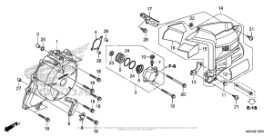 VFR1200X (DCT) Крышка генератора