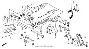 XR250R Swingarm + chain case 81