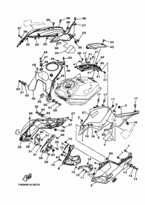 MT07 フユエルタンク 2