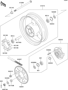ZX750 Заднее колесо и цепь