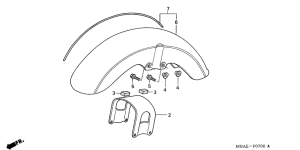 VT750C Переднее крыло