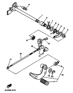 XV125 Axe de select. pedale