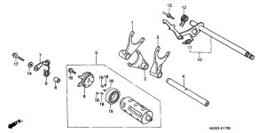 XL650V Вилка переключения передач