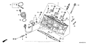 VFR1200X (DCT) Головка цилиндров задняя